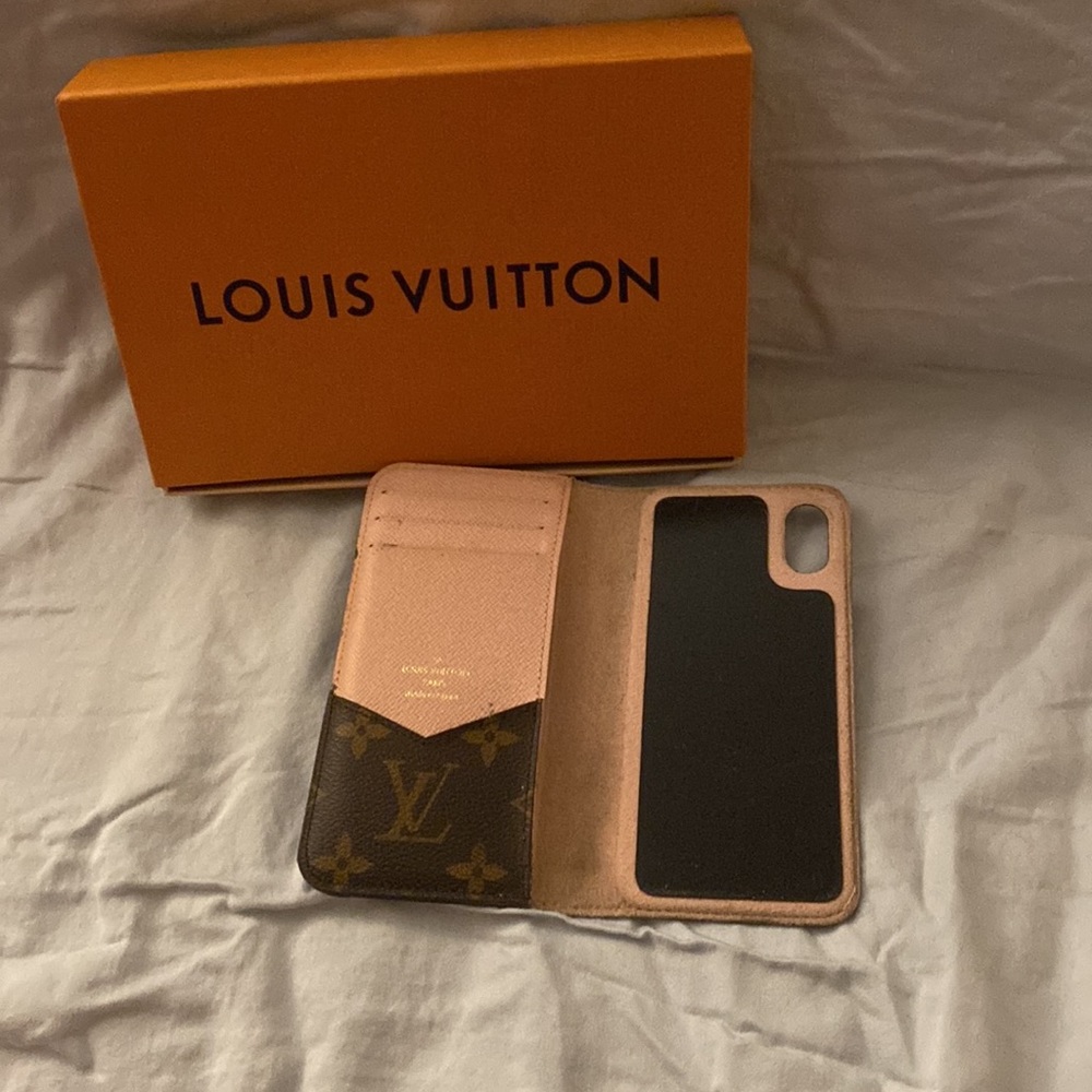 🎉🎉Genuine Louis Vuitton XR phone case **Authentic leather**🎉🎉